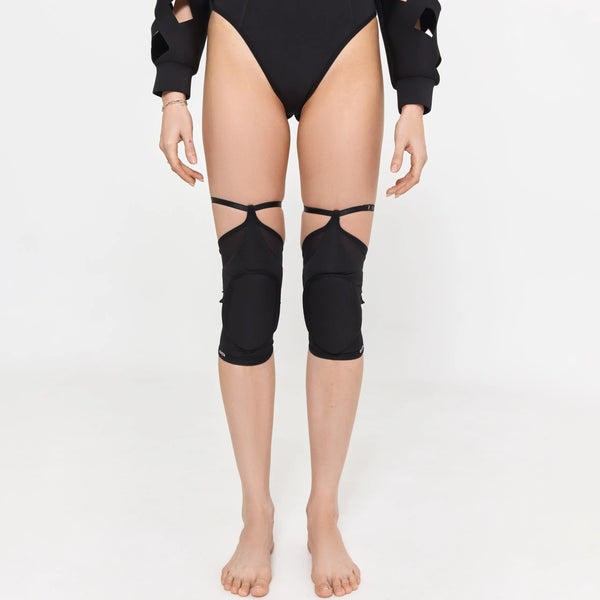Queen PoleWear Knee Pads with Mesh – FIRE – Black