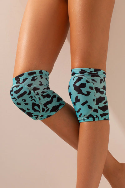 Sharkpolewear Pole Dancing Knee Pads - Blue Leopard