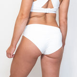 unapolegetic aria sport shorts - white